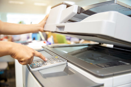 🖨️ Ma cartouche est neuve, mais l’imprimante l’indique “vide” : pourquoi ?